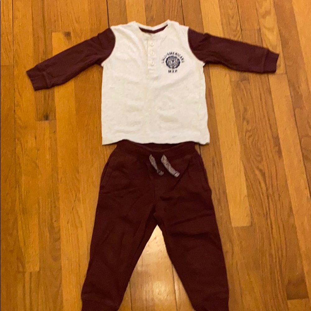 Carters put on and go